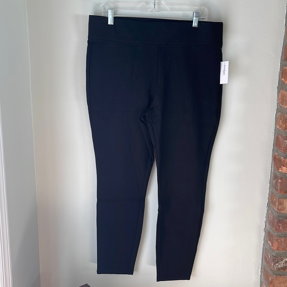 Roz and Ali black pants